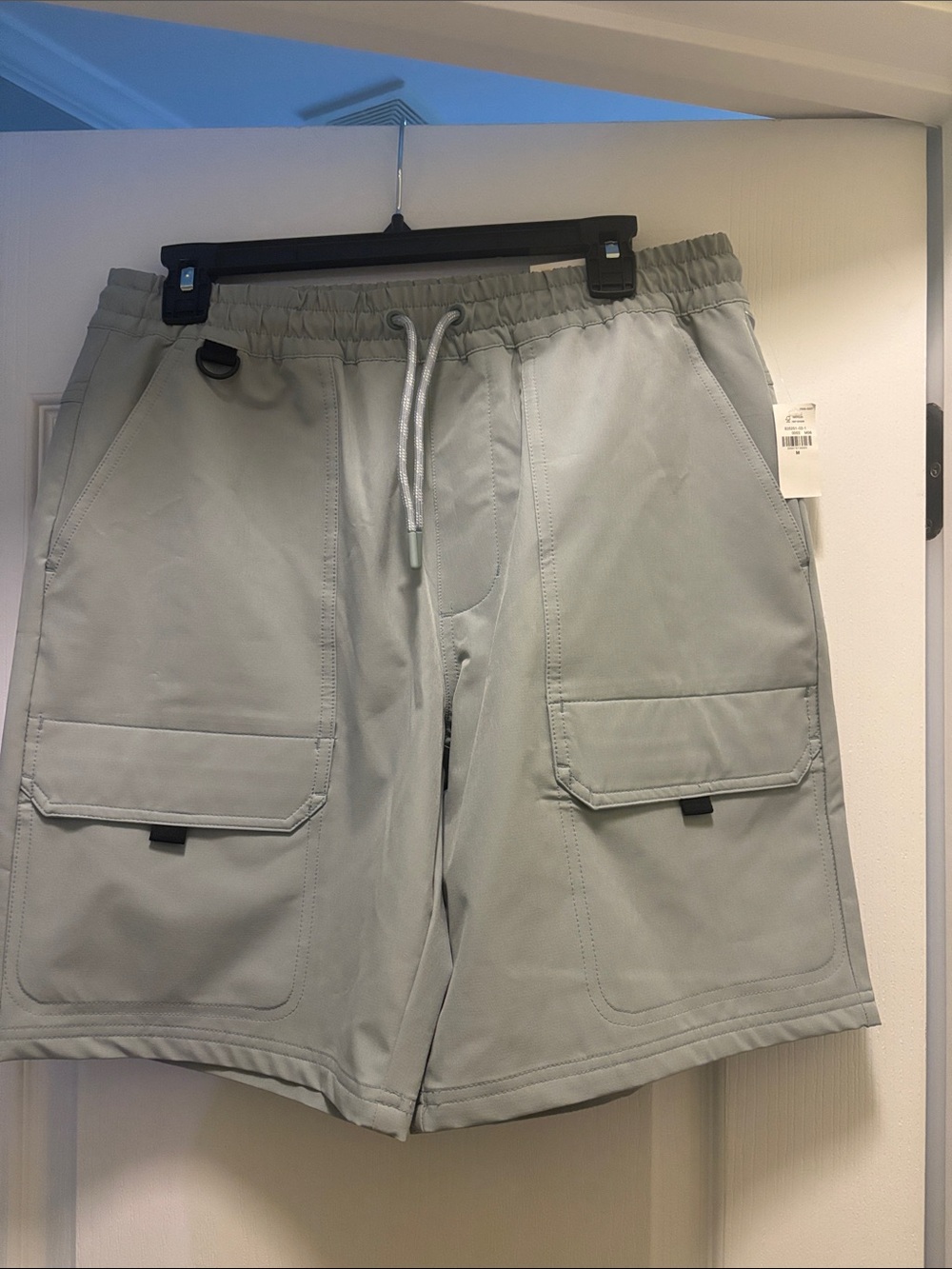 Old Navy Light Gray Men's Cargo Drawstring Shorts
